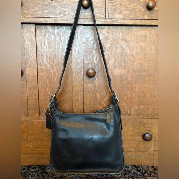 Vintage Coach Black Leather 9966 Legacy Zip Shoulder Bag - Picture 3 of 15